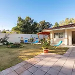Holiday home Ibiscus Rosa 1