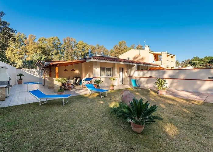 Ibiscus Rosa 1 Casa vacanze Marongiu